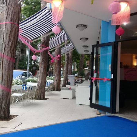Hotel Solemar Riccione Exterior foto